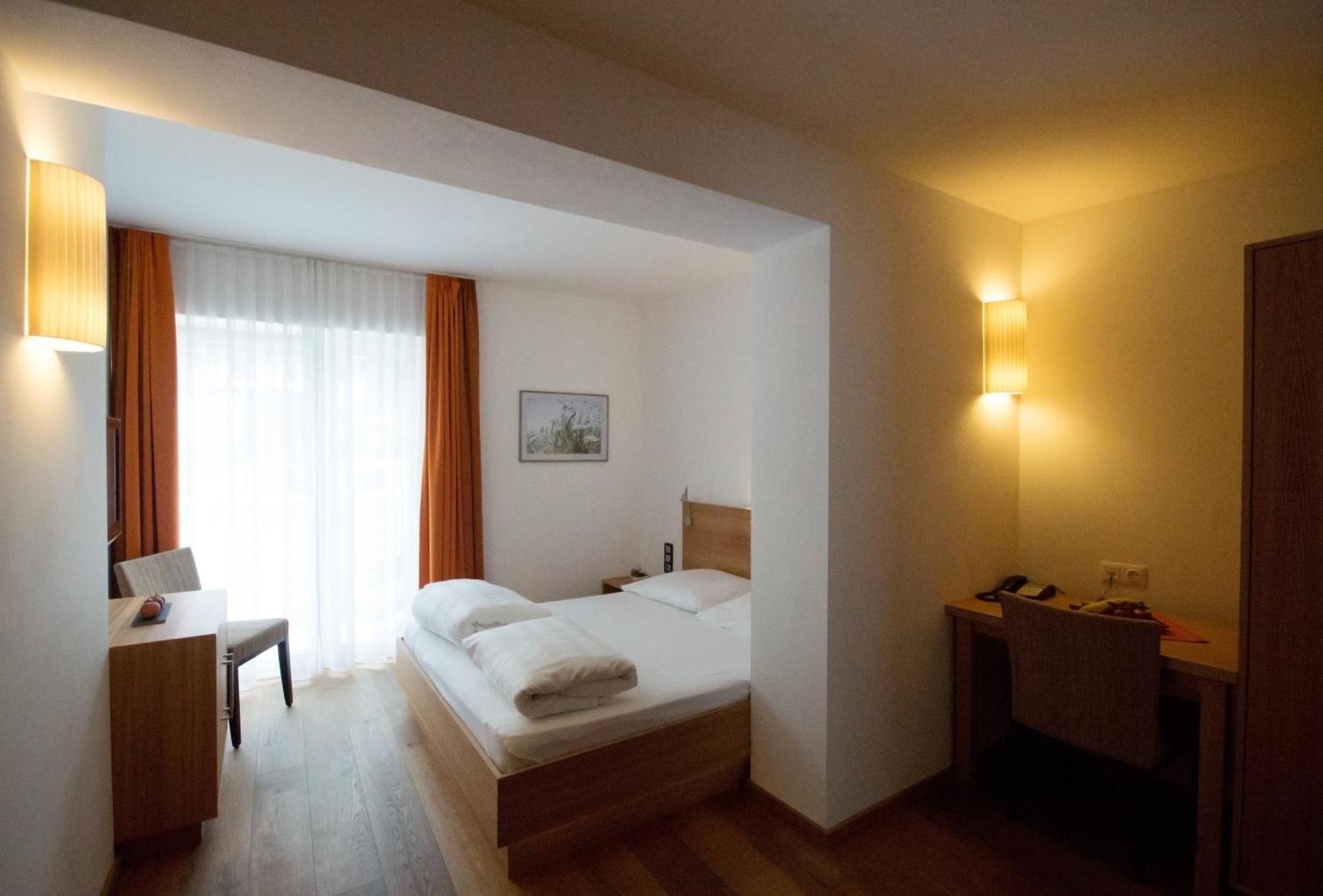 Gasthof Zum Goldenen Loewen Nauders Εξωτερικό φωτογραφία