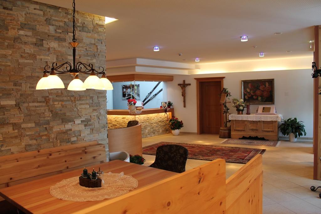 Gasthof Zum Goldenen Loewen Nauders Εξωτερικό φωτογραφία