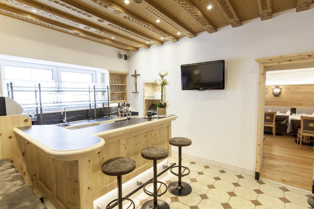 Gasthof Zum Goldenen Loewen Nauders Εξωτερικό φωτογραφία