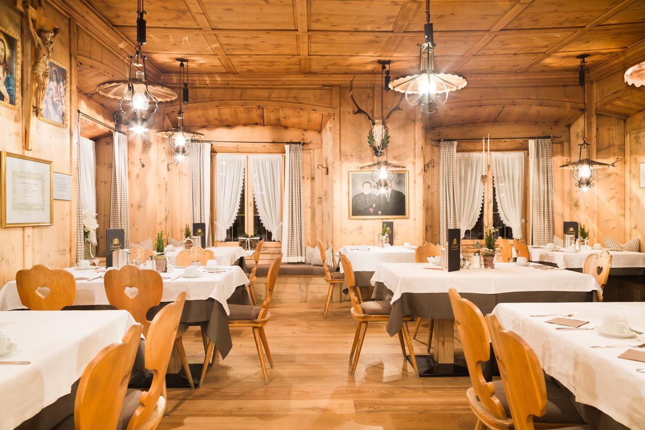 Gasthof Zum Goldenen Loewen Nauders Εξωτερικό φωτογραφία